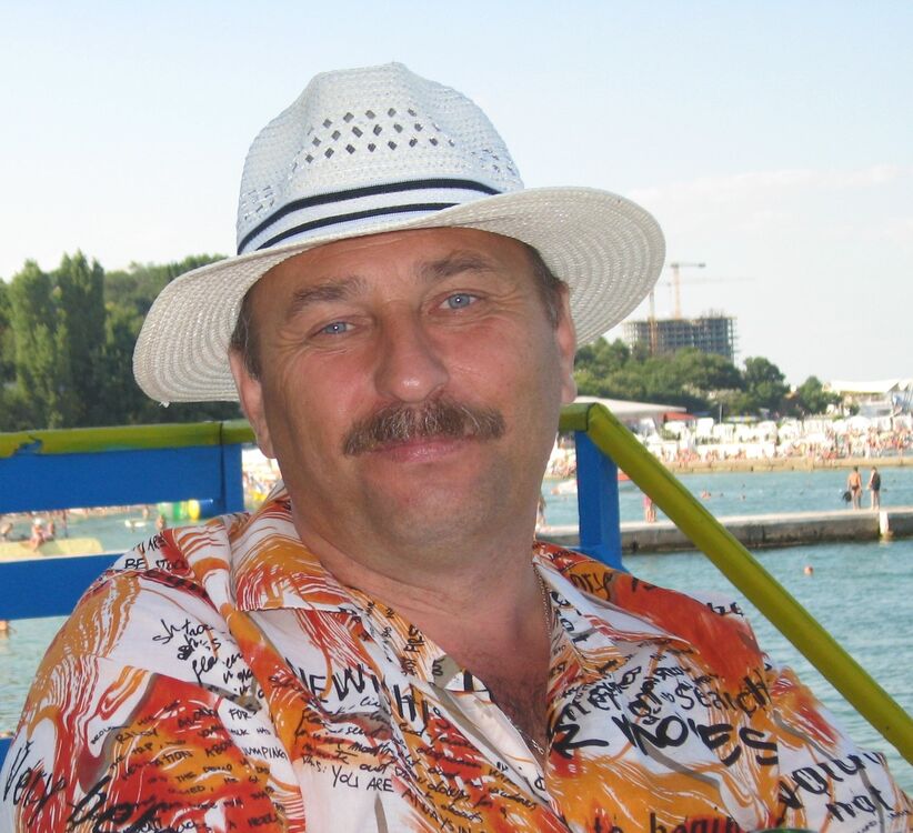  ,   Evgeny, 60 ,   