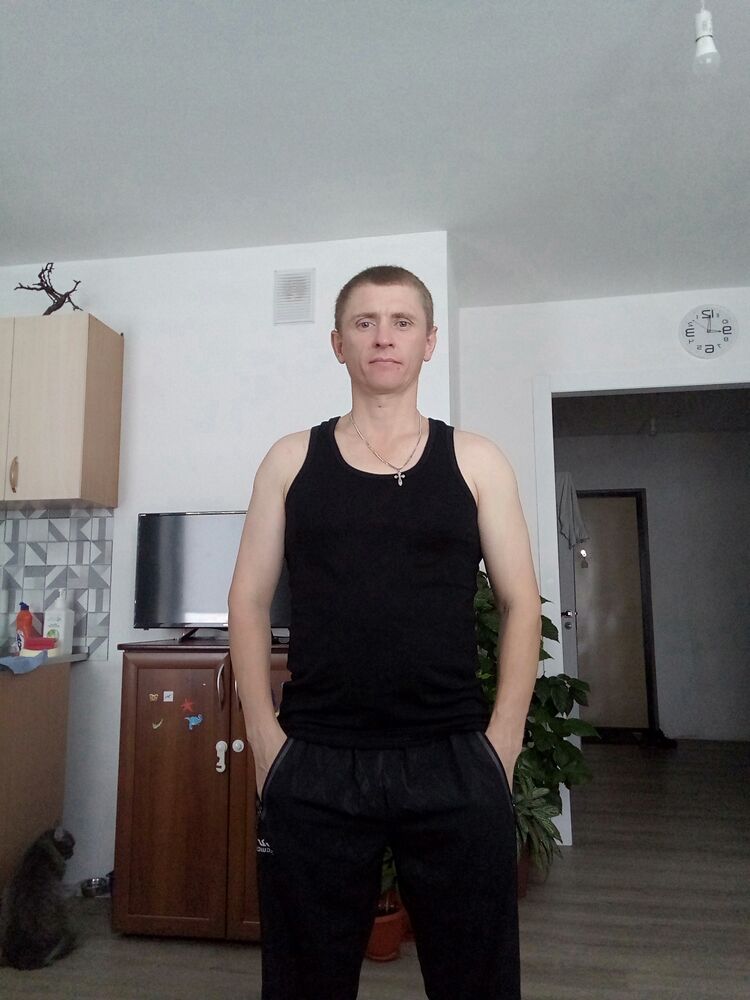  ,   Victor, 42 ,     , c 