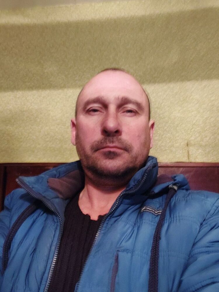  33233287  Amadey, 52 ,    