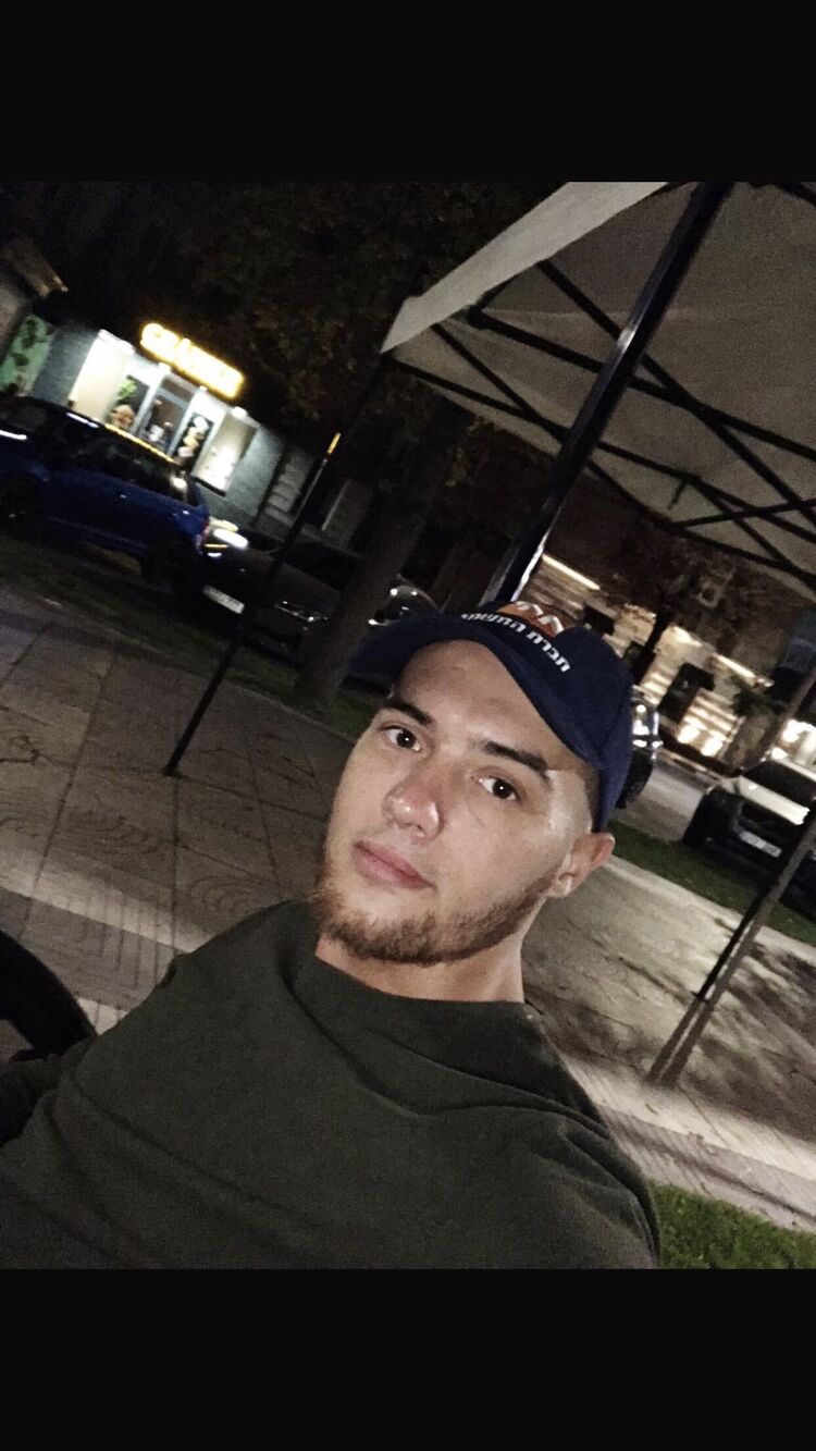  53472227  Marin, 31 ,    