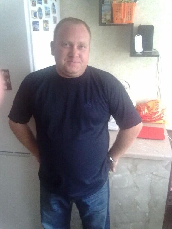  ,   Viktor, 43 ,   ,   , c , 