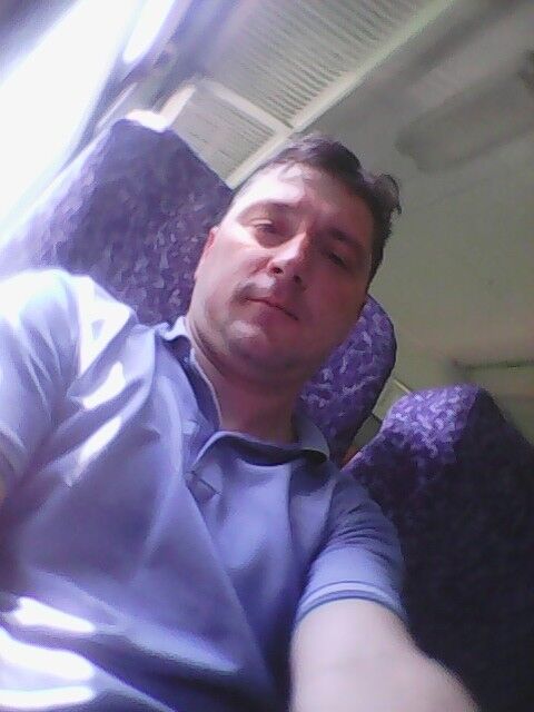  ,   Nik, 48 ,   