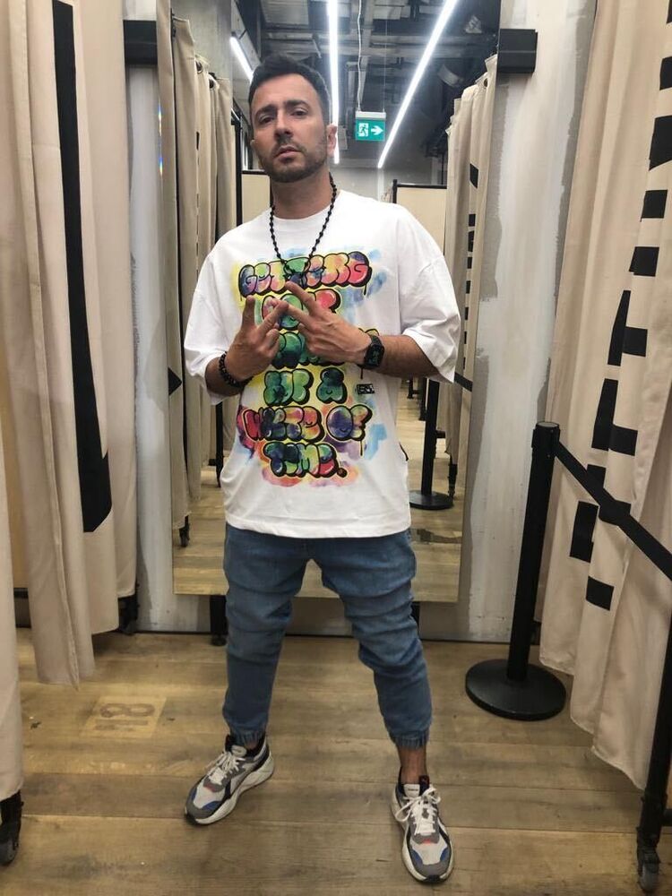 ���������� Cesme, ���� ������� Alvin Hasan, 35 ���, ������������ ��� ������, ����� � ���������, c�������� ���������