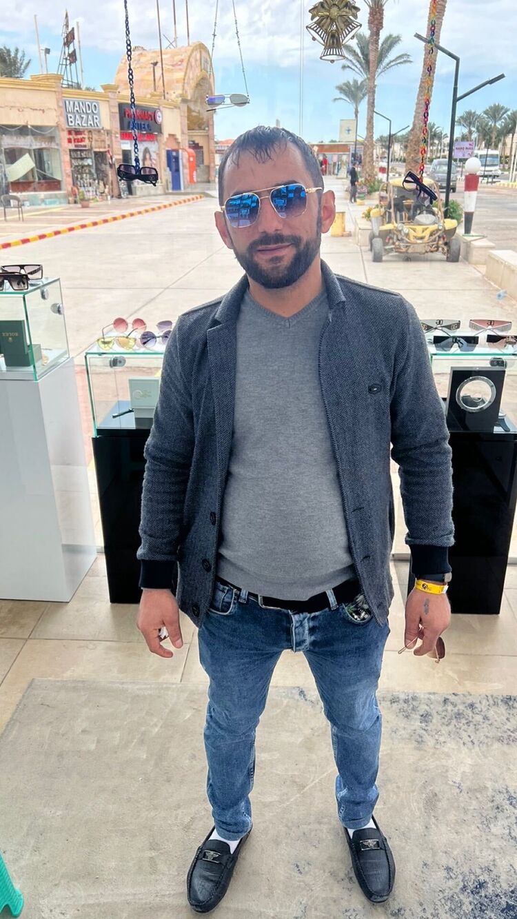  ,   Sevak, 38 ,   ,   