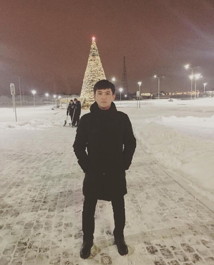  ,   Nurjan, 32 ,   ,   