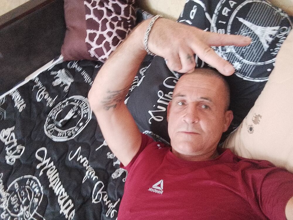  37592677  , 48 ,    
