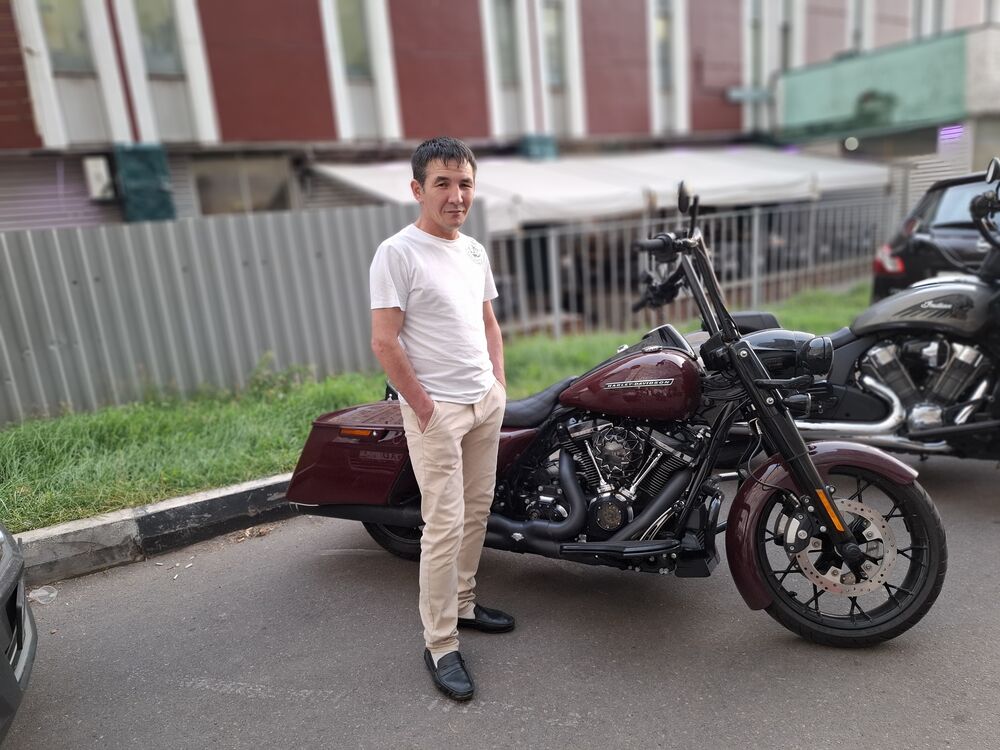  54195897  Aibek, 41 ,    