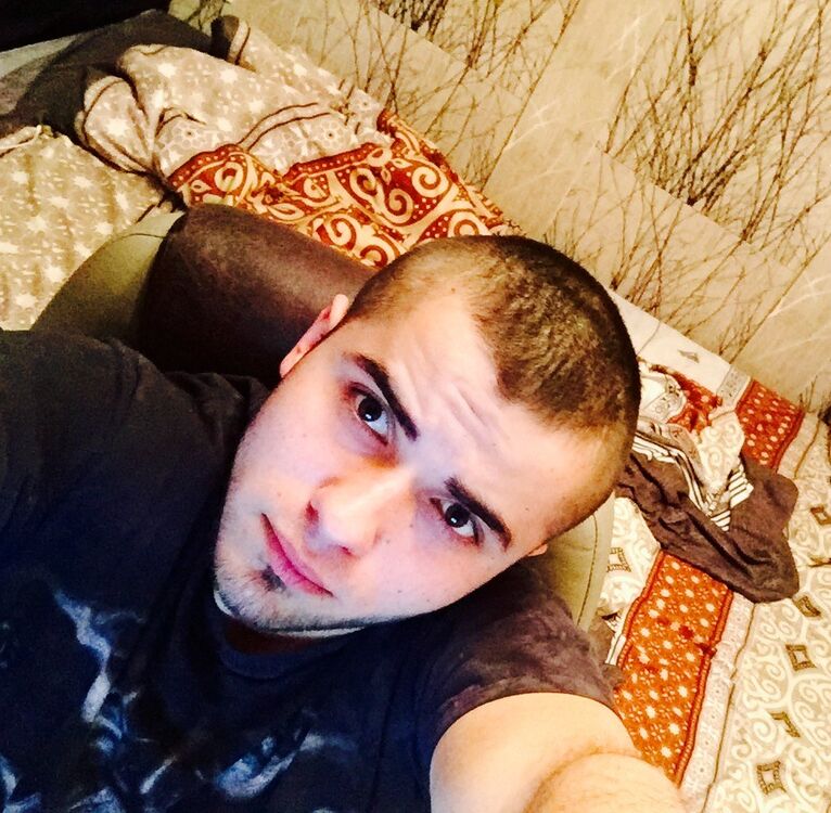  ,   Oleg, 28 ,   