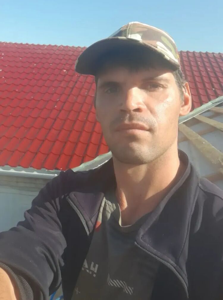  ,   Ivan, 32 ,   ,   , c 