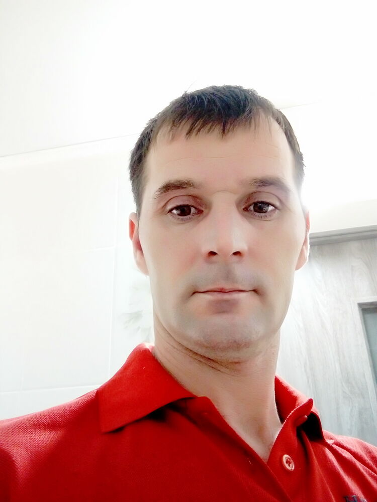  31614117  Ivan, 38 ,    