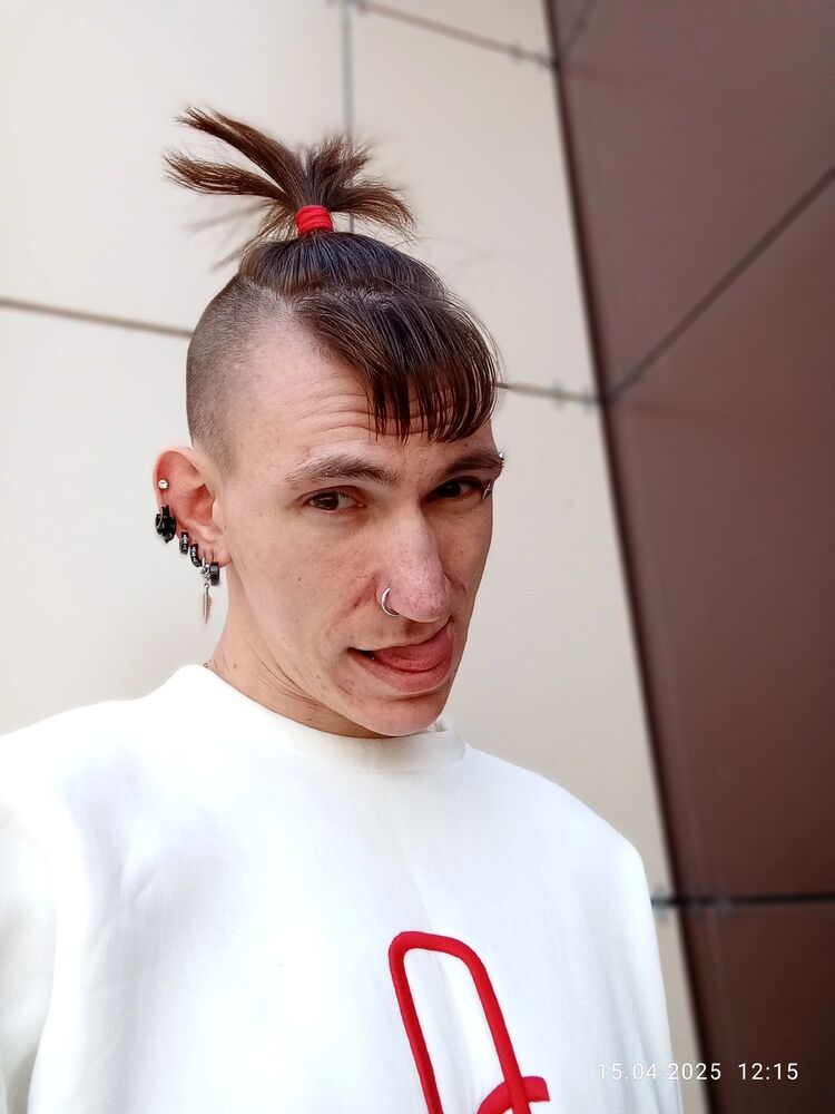  ,   ˸, 25 ,     , c 