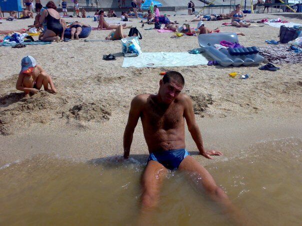  -,   Nikolas, 25 ,   ,   , c , 