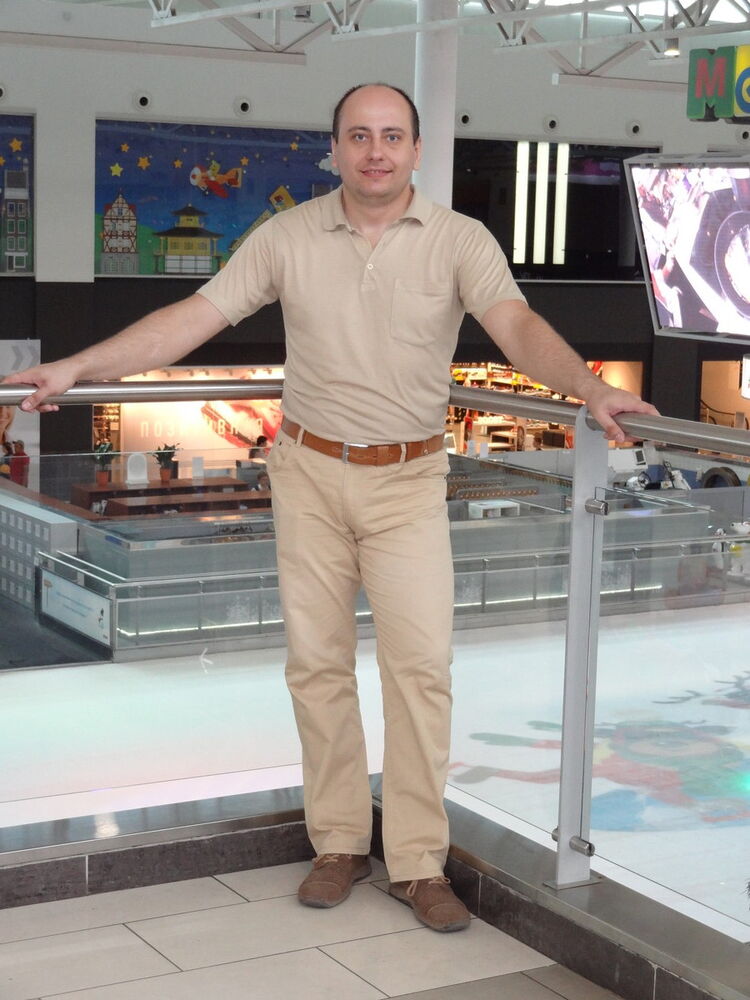  7992787  DENIS, 43 ,    