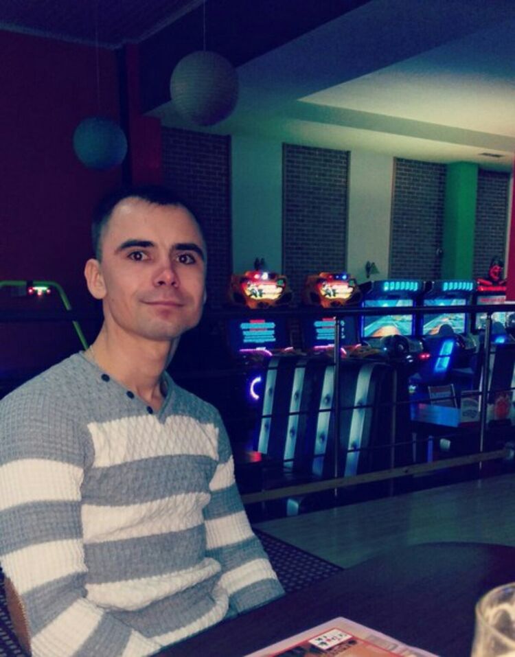  12093927  Nikolay, 35 ,    