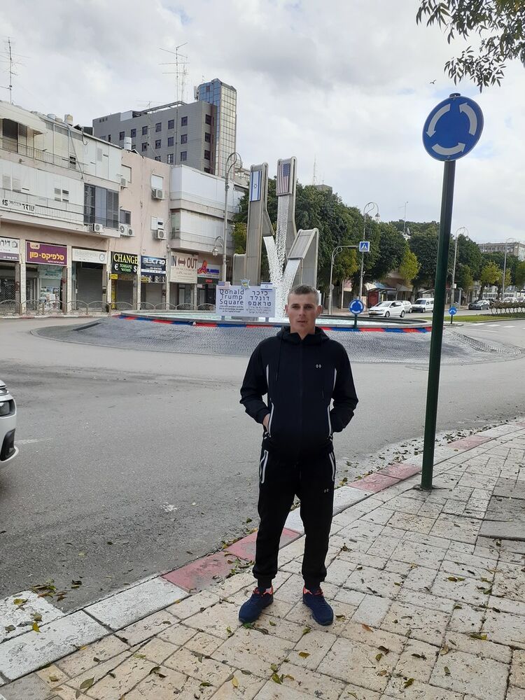  Tel Aviv-Yafo,   Vlad, 32 ,   ,   , c 