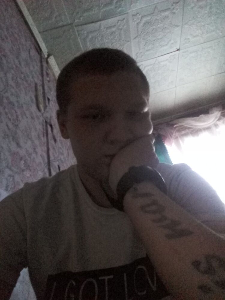  19253587  Andy, 27 ,    
