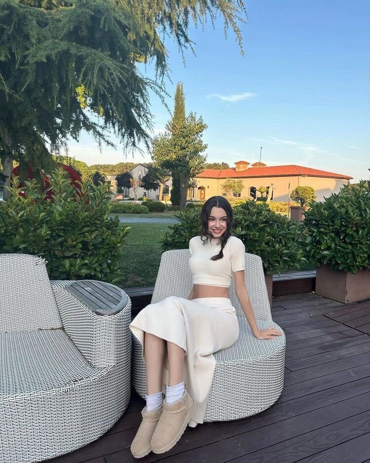  ,   , 25 ,   ,   