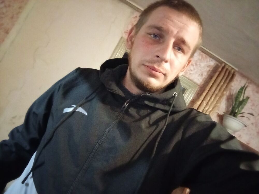  42366817  Vladimir, 26 ,    