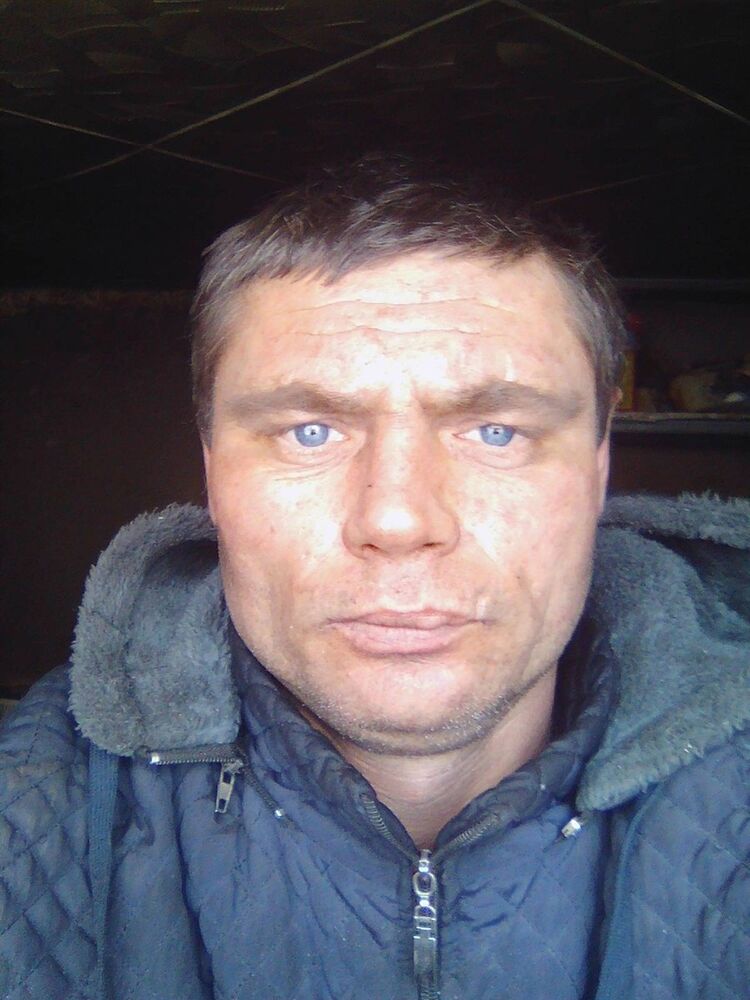  15182667  Sergei, 42 ,    