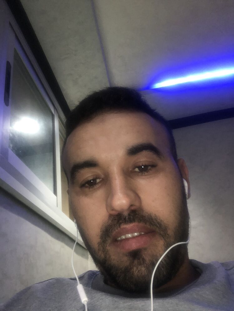  ,   Aziz, 31 ,   ,   
