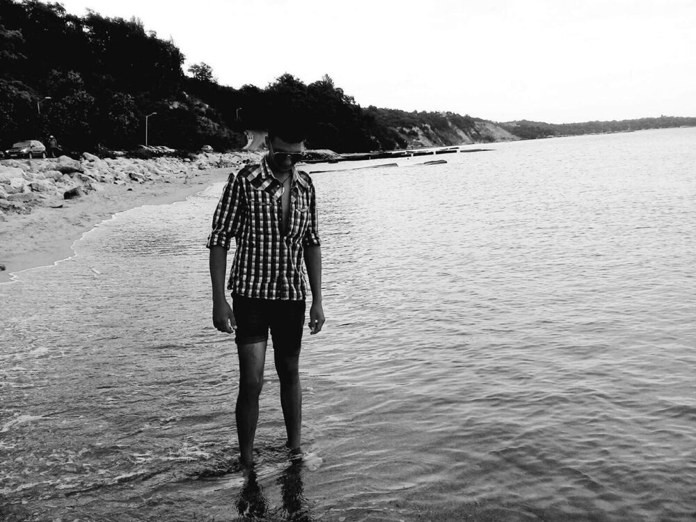  ,   Djoni, 26 ,   ,   