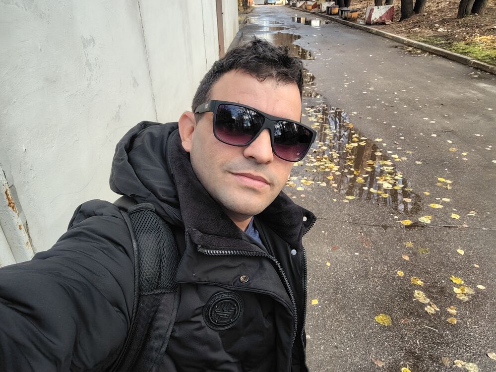  49168287  Eduardo, 42 ,    
