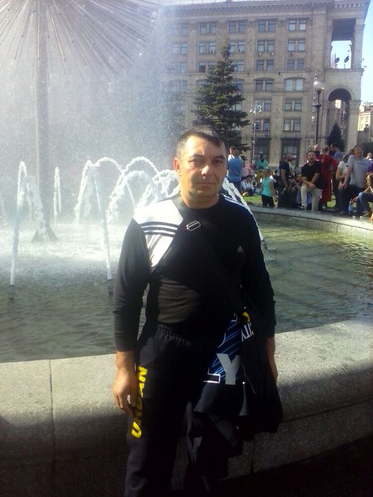  15111077  Vlas, 50 ,    