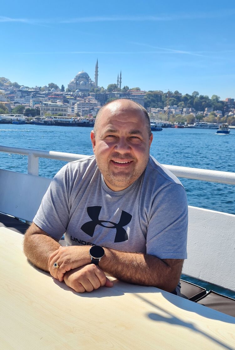  ,   Sergik, 42 ,   ,   , c , 