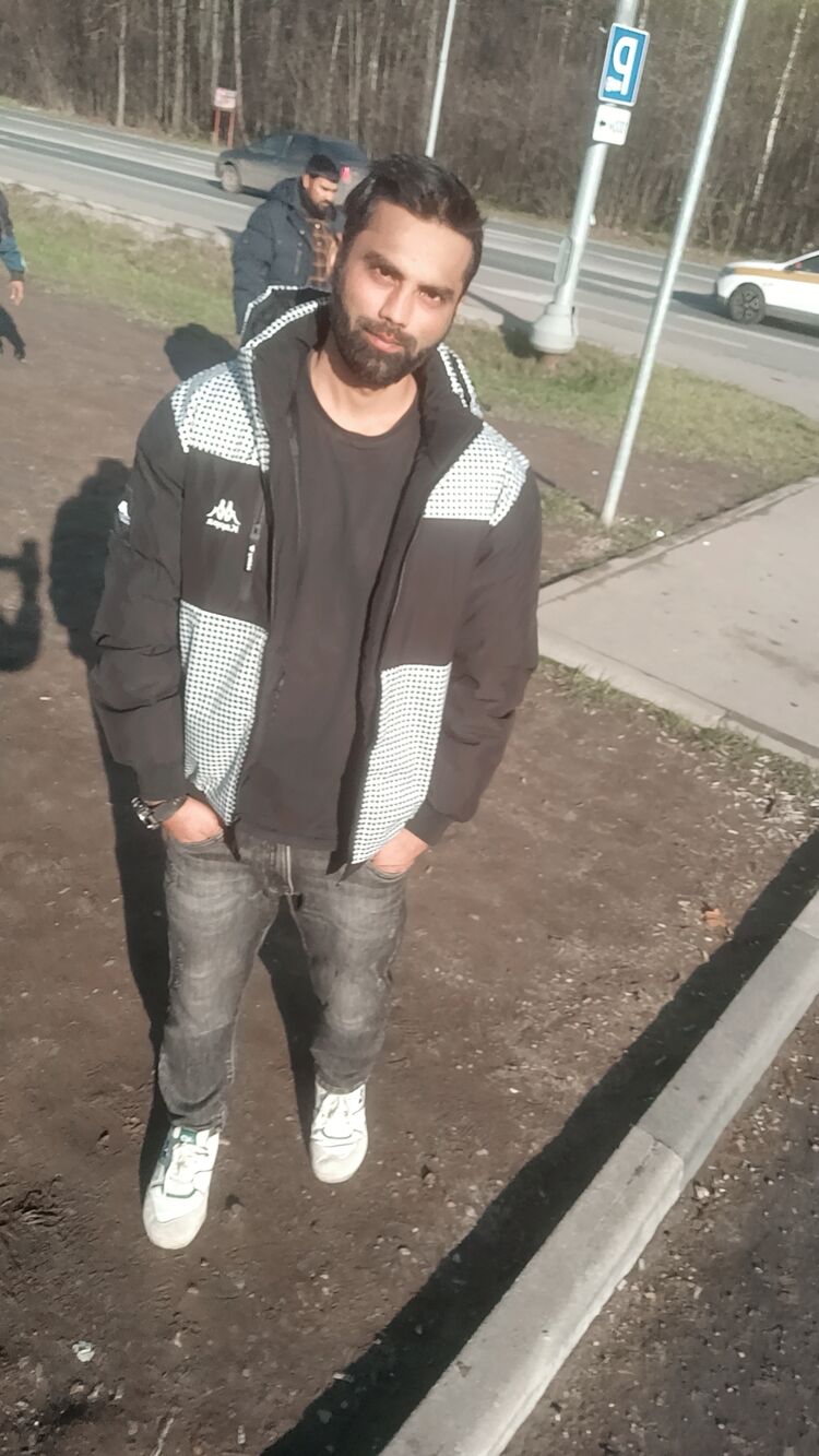  54148947  Zain, 30 ,    