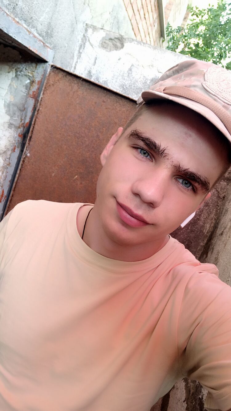  45231387  DJONIK, 22 ,    