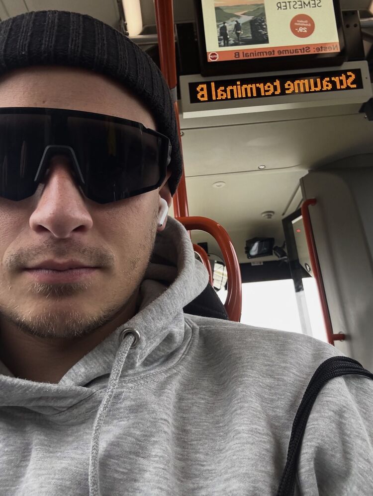  53761337  Artem, 26 ,    Straumen