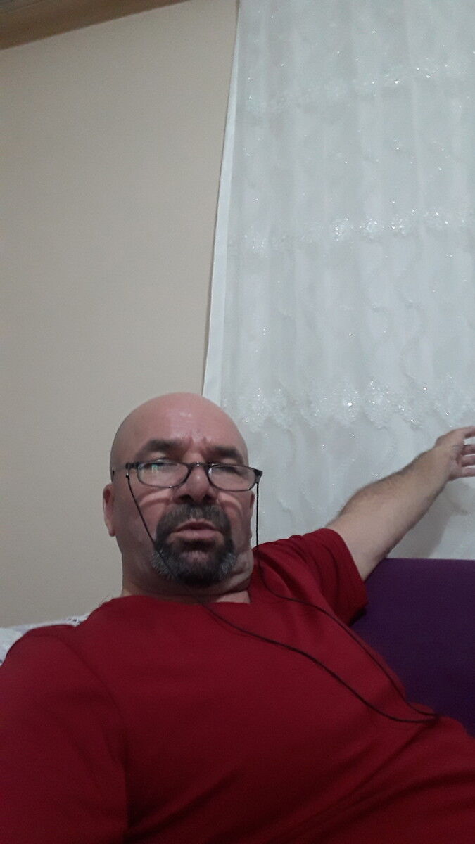  19835967  Ahmet, 61 ,    