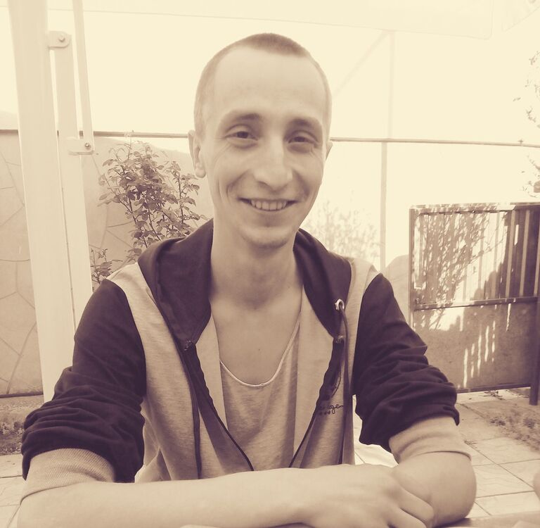  ,   Fox, 32 ,   