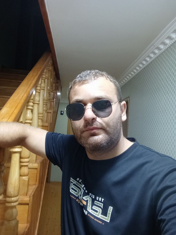  49237327  Vusal, 30 ,    