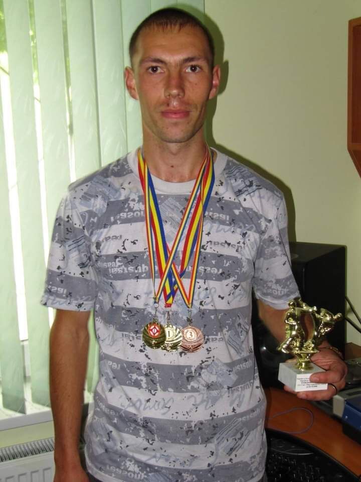 ,   Alex, 22 ,   ,   