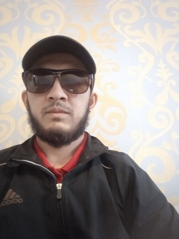  36915487  Ruslan, 23 ,    