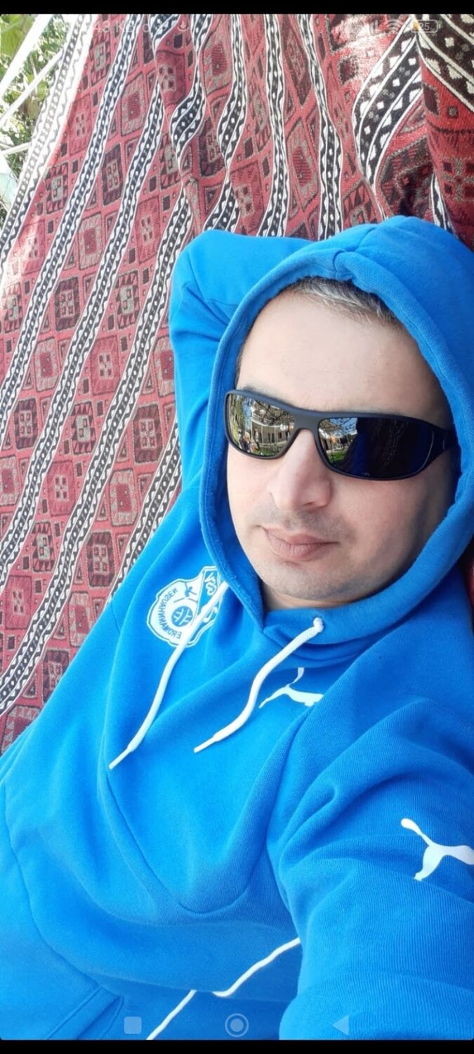  Bielany Wroclawskie,   Avtandil, 44 ,   ,   