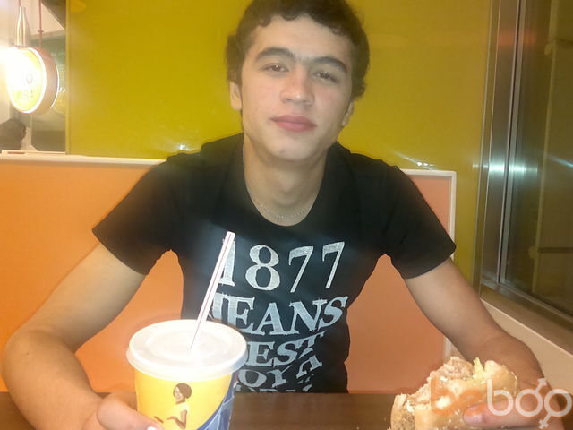  ,   Parviz, 32 ,   ,   , c 