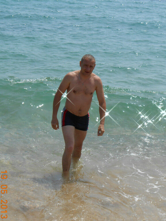  11197397  Roman, 42 ,    