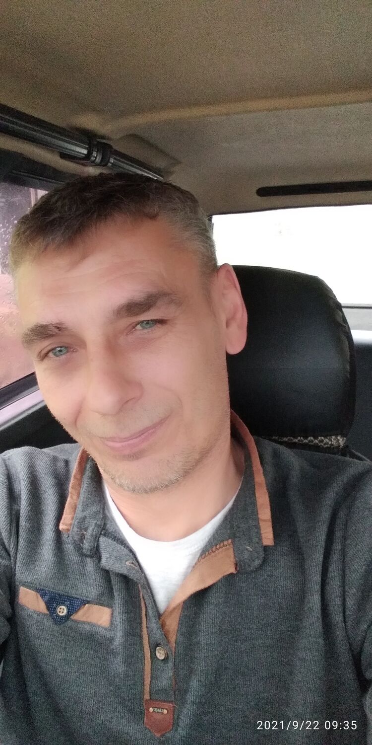  31589867  , 43 ,    