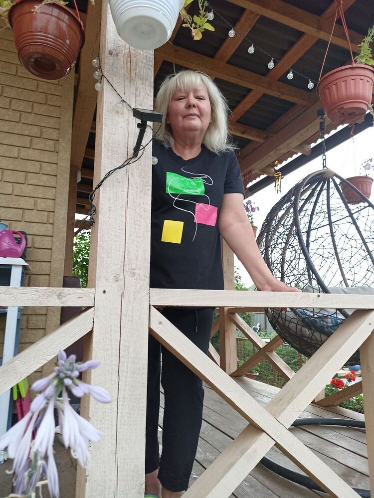  ,   Elena, 50 ,   c 