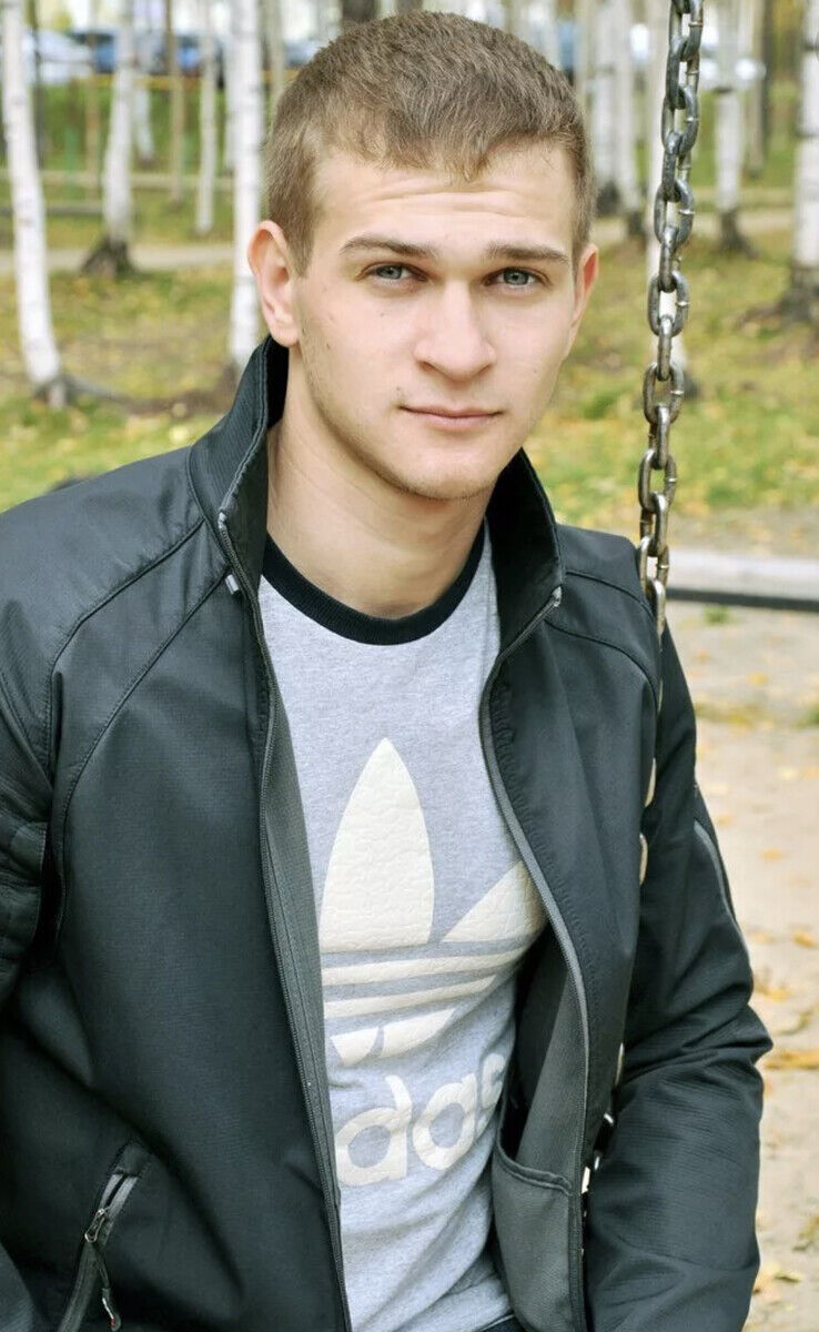  48267817  , 27 ,    