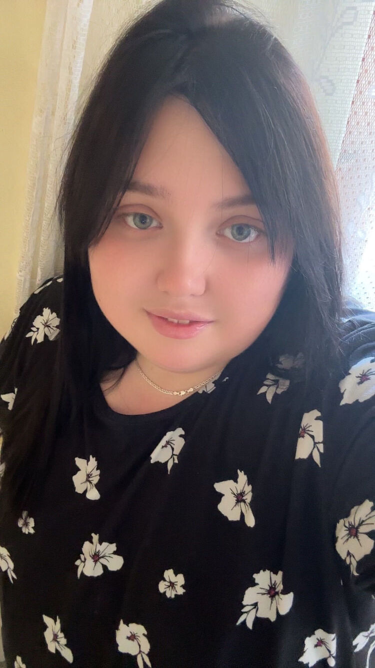  51282397  Alina, 26 ,    -