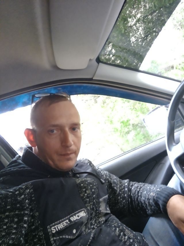  40915127  , 44 ,    