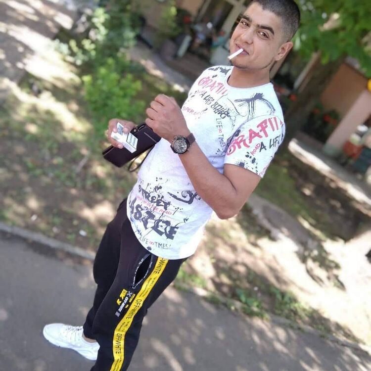  27900497  Sasha, 28 ,    