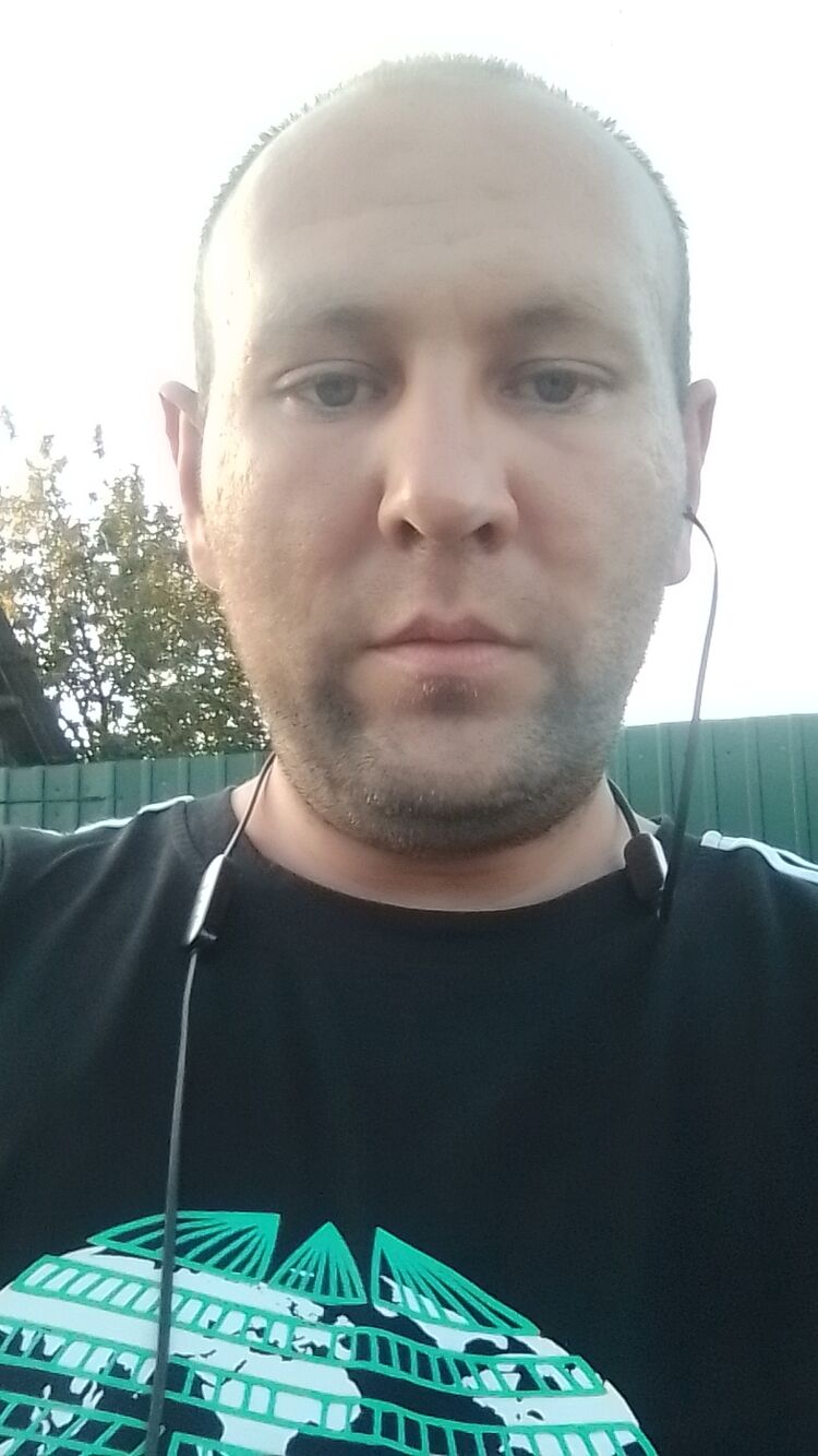  37427827  Ruslan, 33 ,    