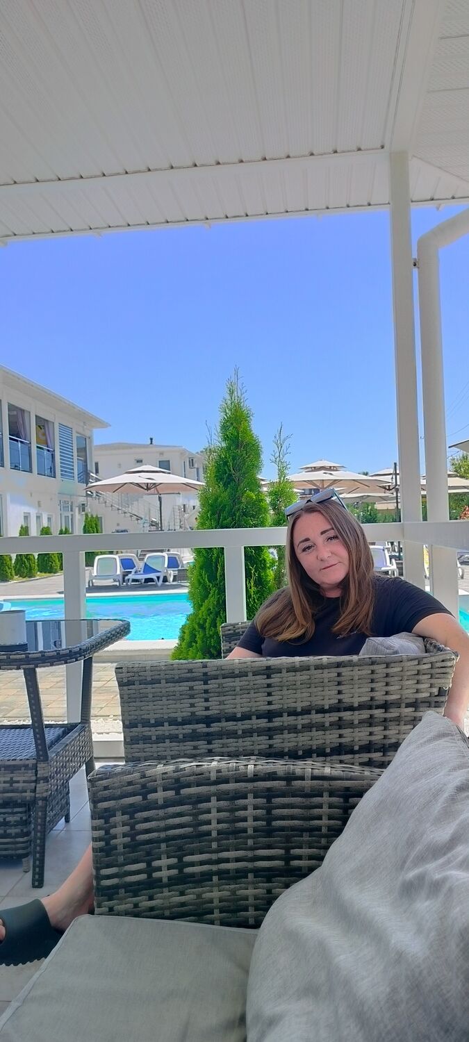  53534617  , 43 ,    --