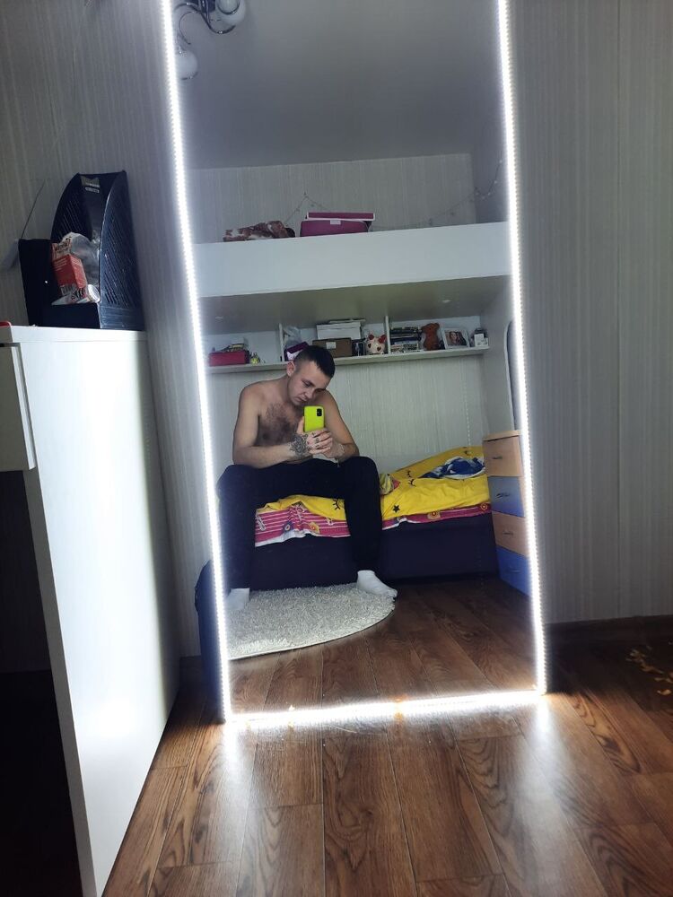  49427857  Evgenij, 25 ,    