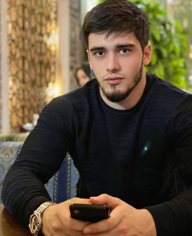  33566267  Axanovartur, 32 ,     