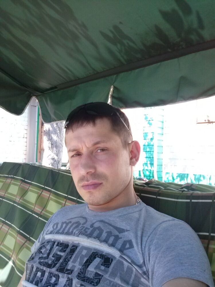  ,   Dmitriy, 45 ,   
